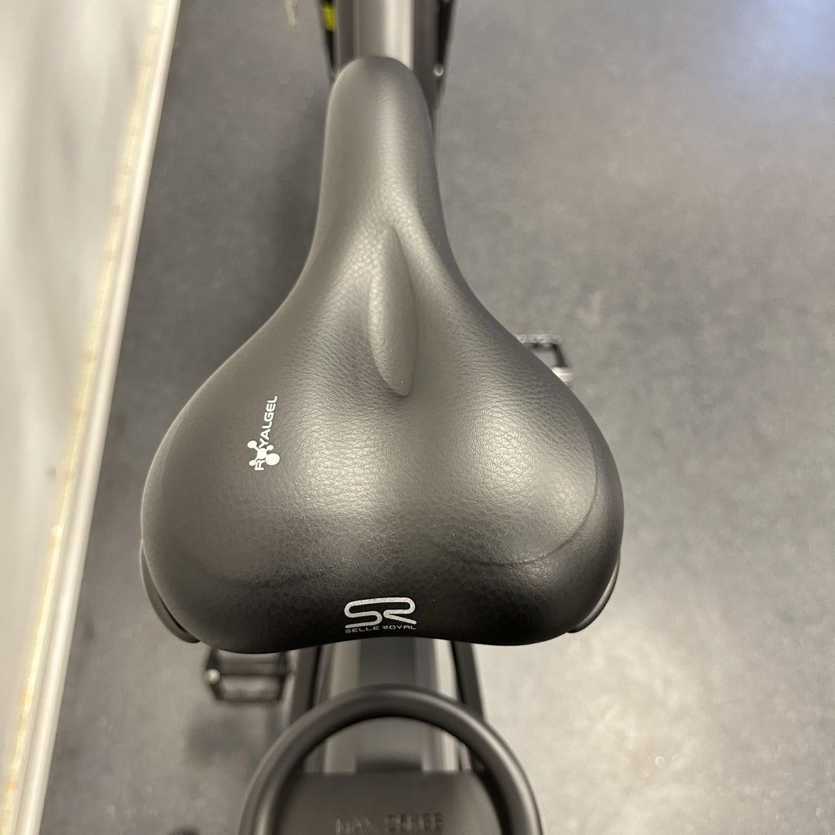 Elcykel DOUCHEBIKE 250W ELIT - mittmotor - remdrift - räckvidd 110km