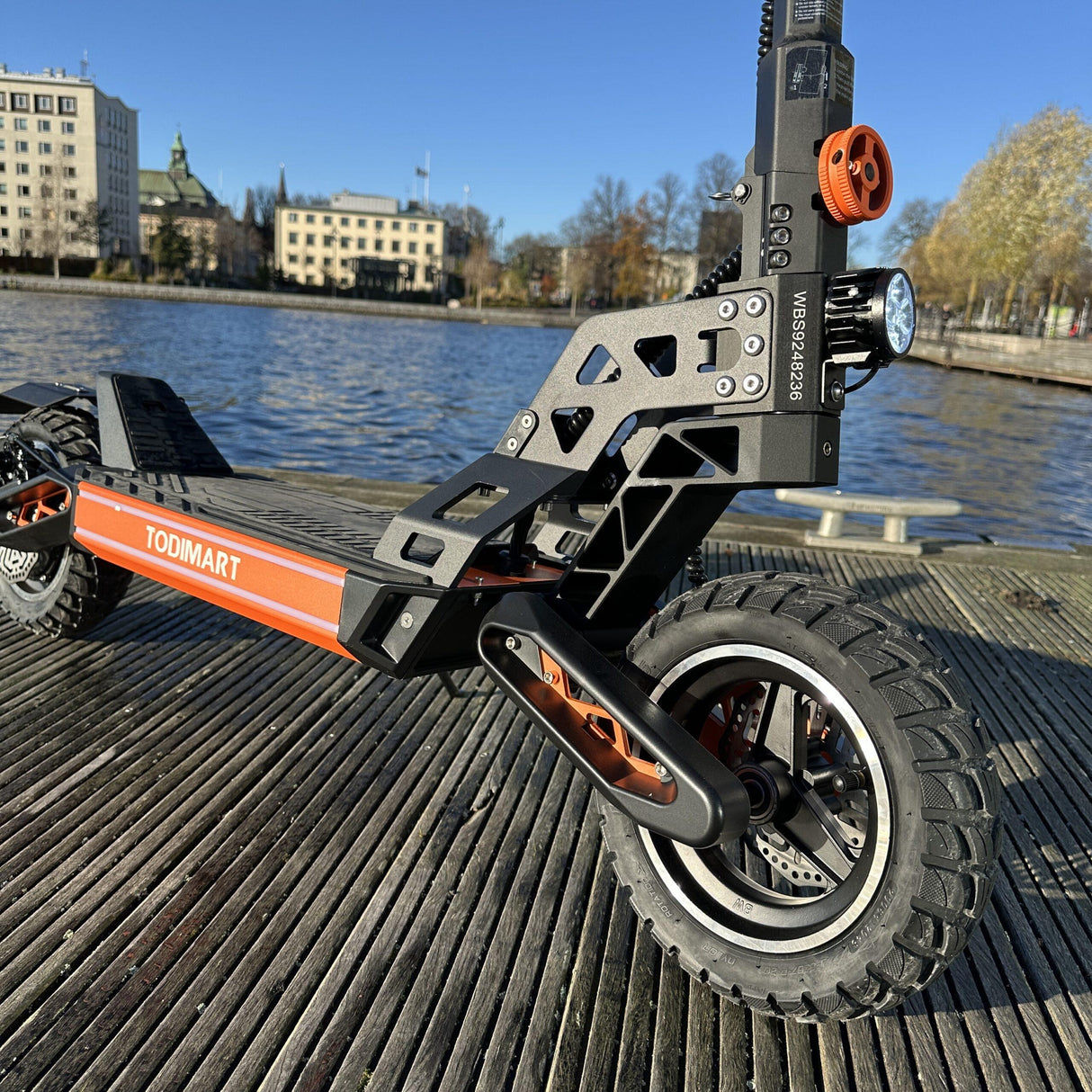 Elscooter DOUCHE TODI 1000W - 60km räckvidd - Hastighet 43 km/h