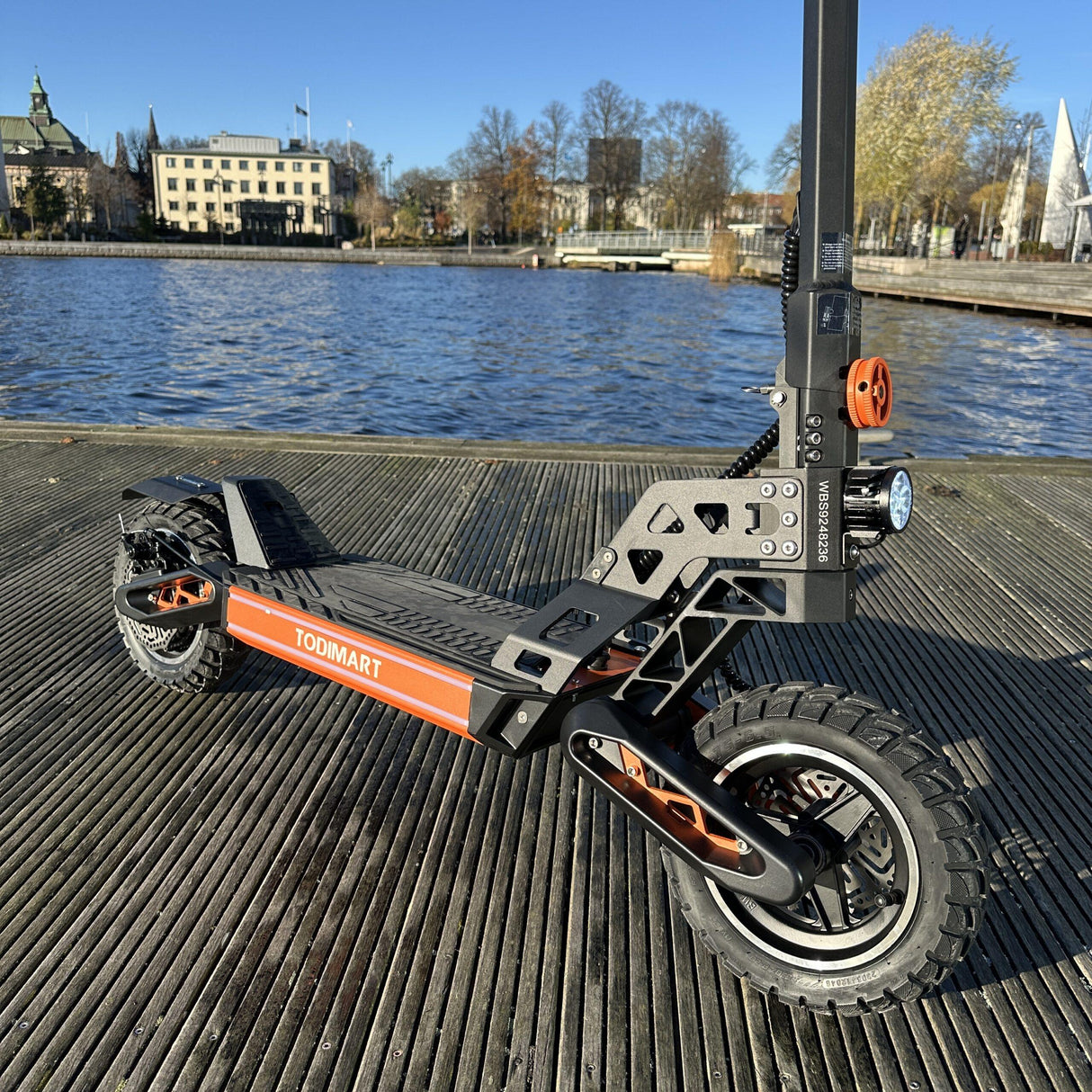 Elscooter DOUCHE TODI 1000W - 60km räckvidd - Hastighet 43 km/h
