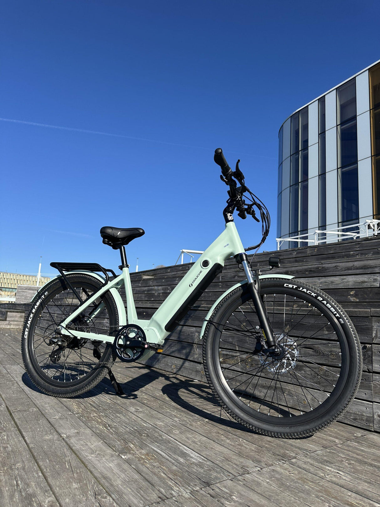 Elcykel DOUCHEBIKE 250W NIVO - 100km räckvidd