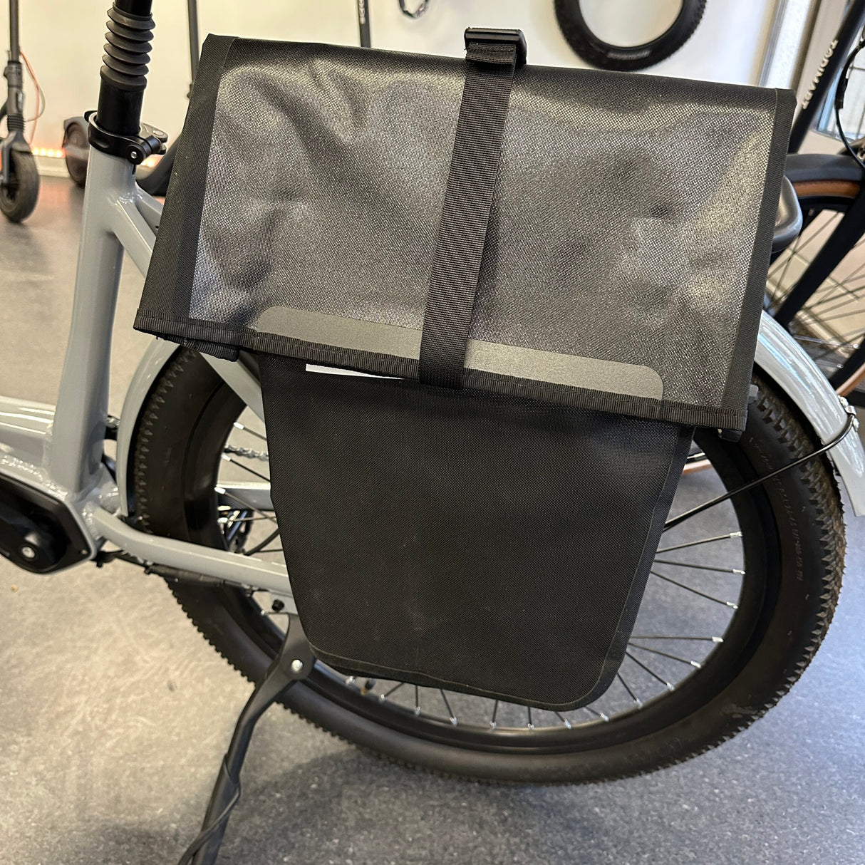 Cykelväska vattentät 25x13.5x62cm