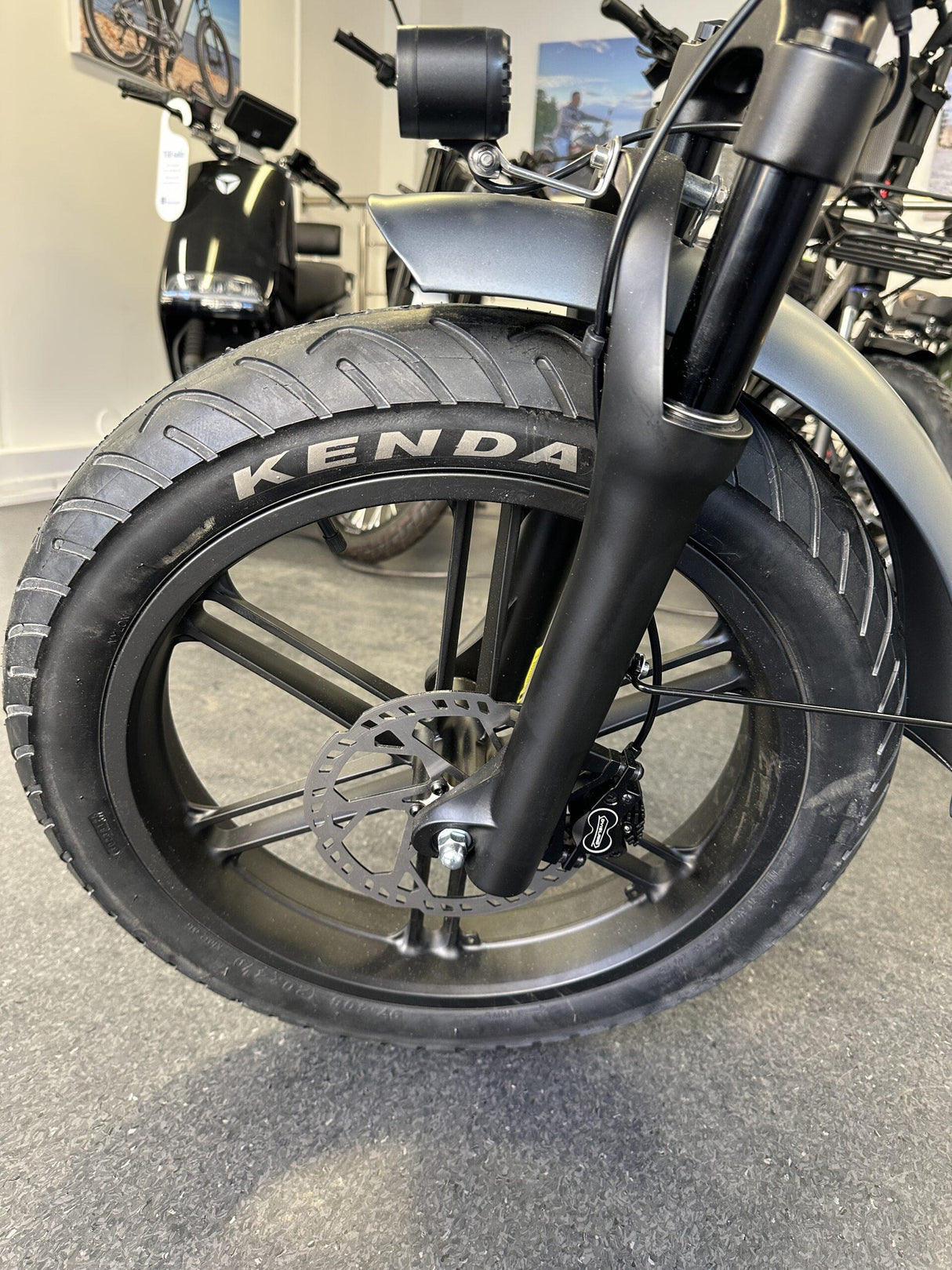 Elcykel DOUCHEBIKE 1000W STIL - hopfällbar - räckvidd 100km