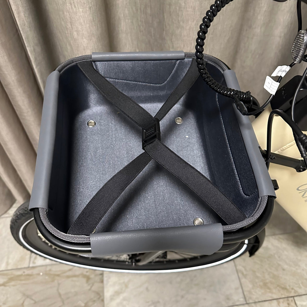 Elcykel OKAI 250W mittmotor - räckvidd 100 km+