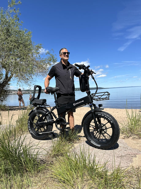Elcykel DOUCHEBIKE 750W STILETTE - Hydrauliska bromsar - Räckvidd 70km - Hopfällbar