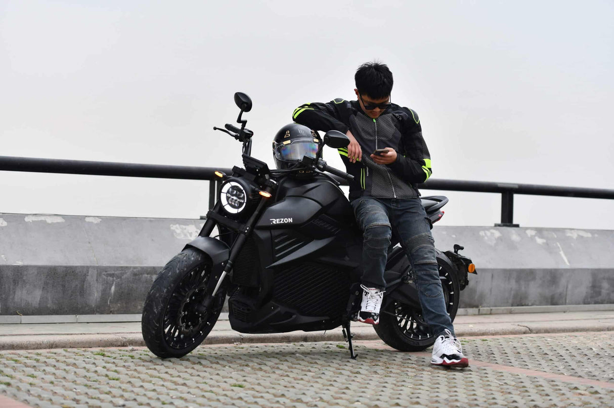 Elmotorcykel Rezon Bohemia - Peak 20000Watt - 150 km/h - 30 Mil