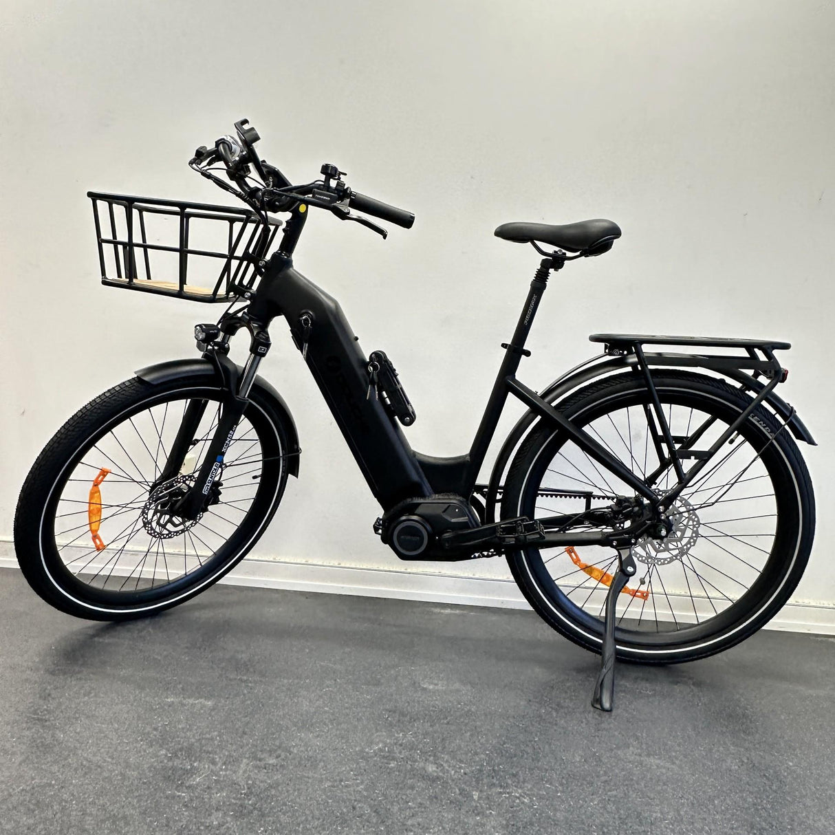Elcykel DOUCHEBIKE 250W ELIT DAM - mittmotor - remdrift - räckvidd 110km