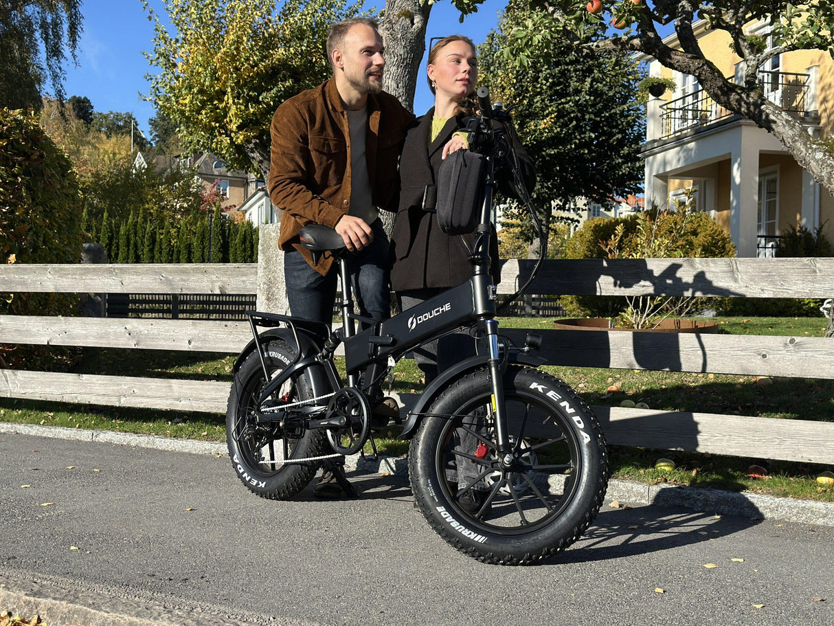 Elcykel DOUCHEBIKE 750W STILETTE - Hydrauliska bromsar - Räckvidd 70km - Hopfällbar