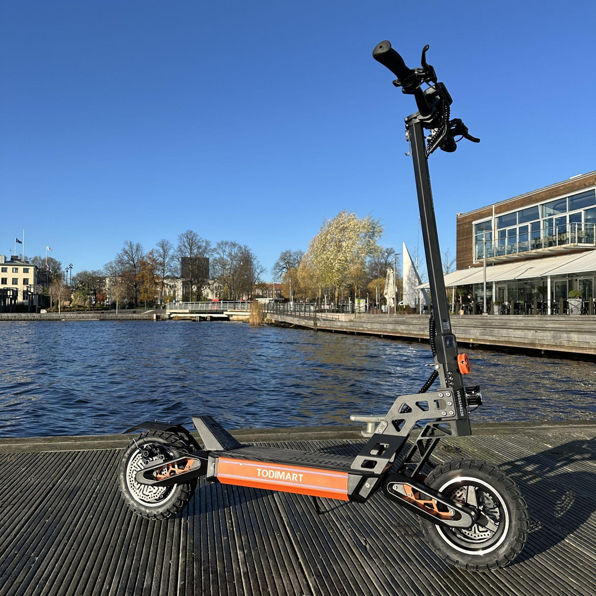 Elscooter DOUCHE TODI 1000W - 60km räckvidd - Hastighet 43 km/h