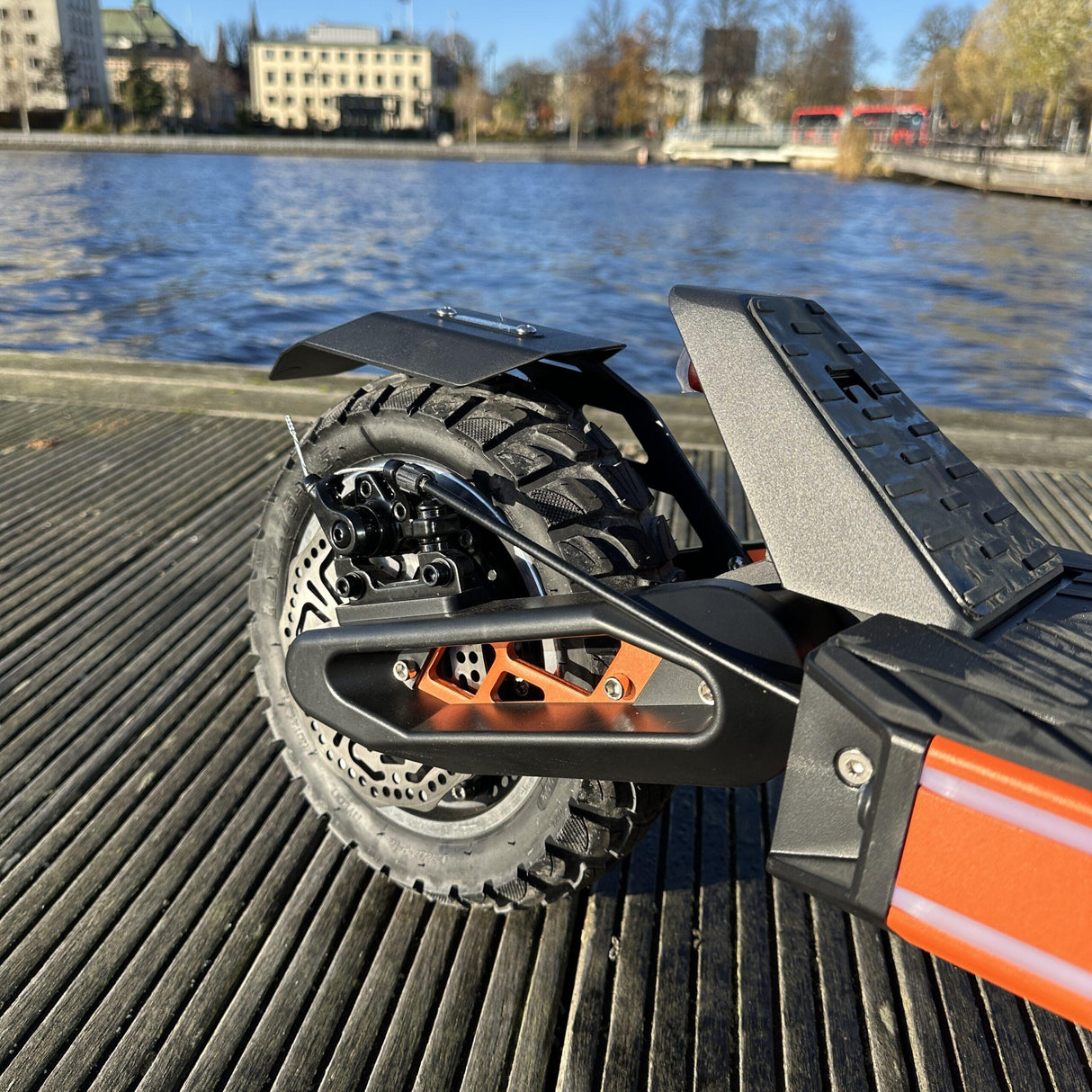 Elscooter DOUCHE TODI 1000W - 60km räckvidd - Hastighet 43 km/h