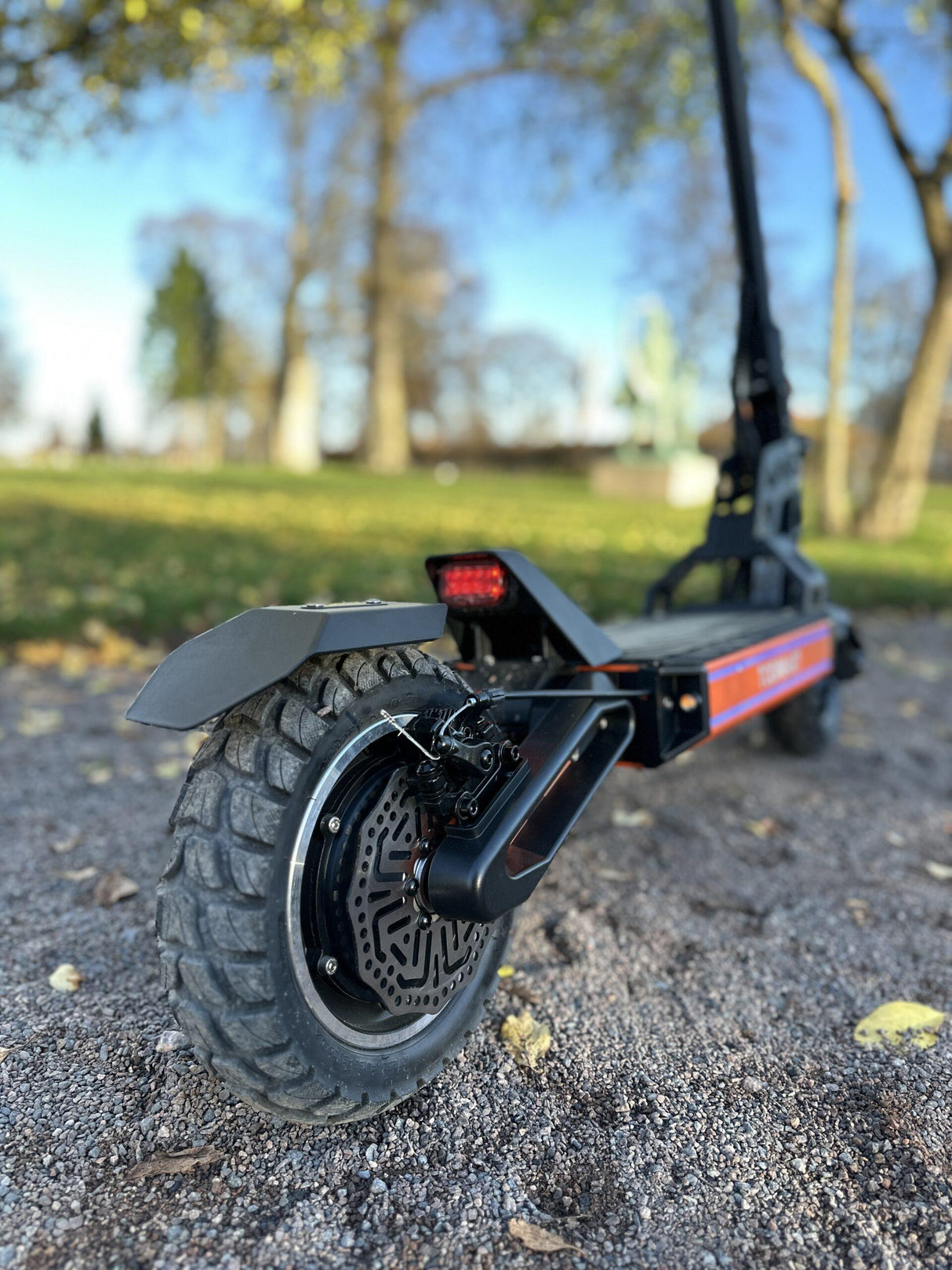 Elscooter DOUCHE TODI 1000W - 60km räckvidd - Hastighet 43 km/h