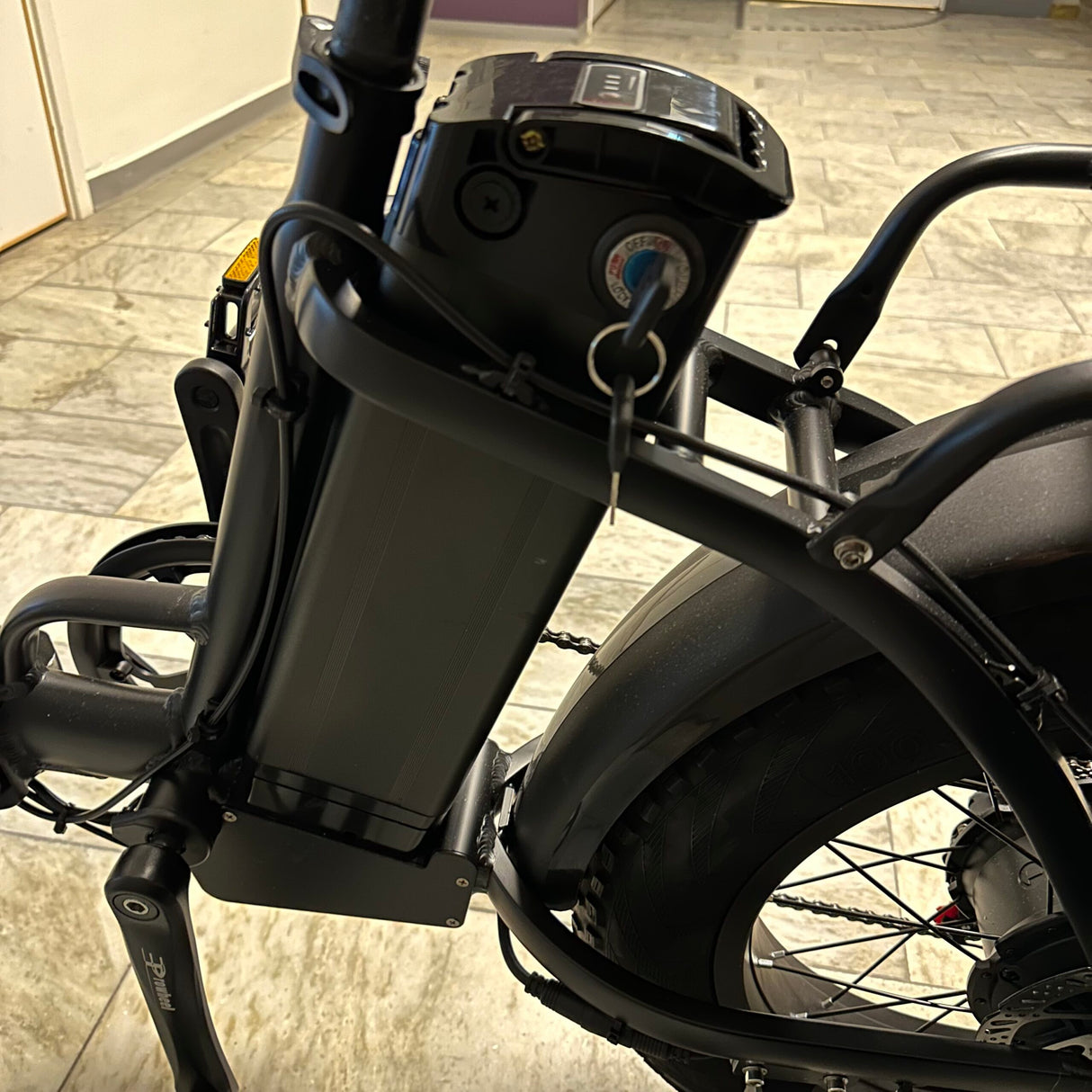 Elcykel DOUCHEBIKE 750W Standard