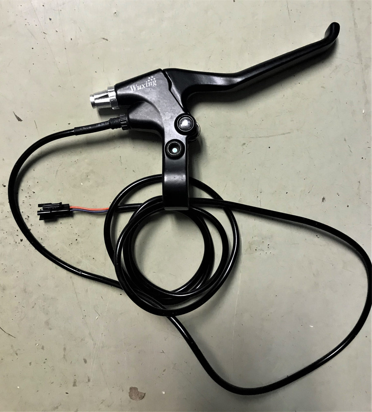 Bromshandtag med cut-off funktion för elcykel