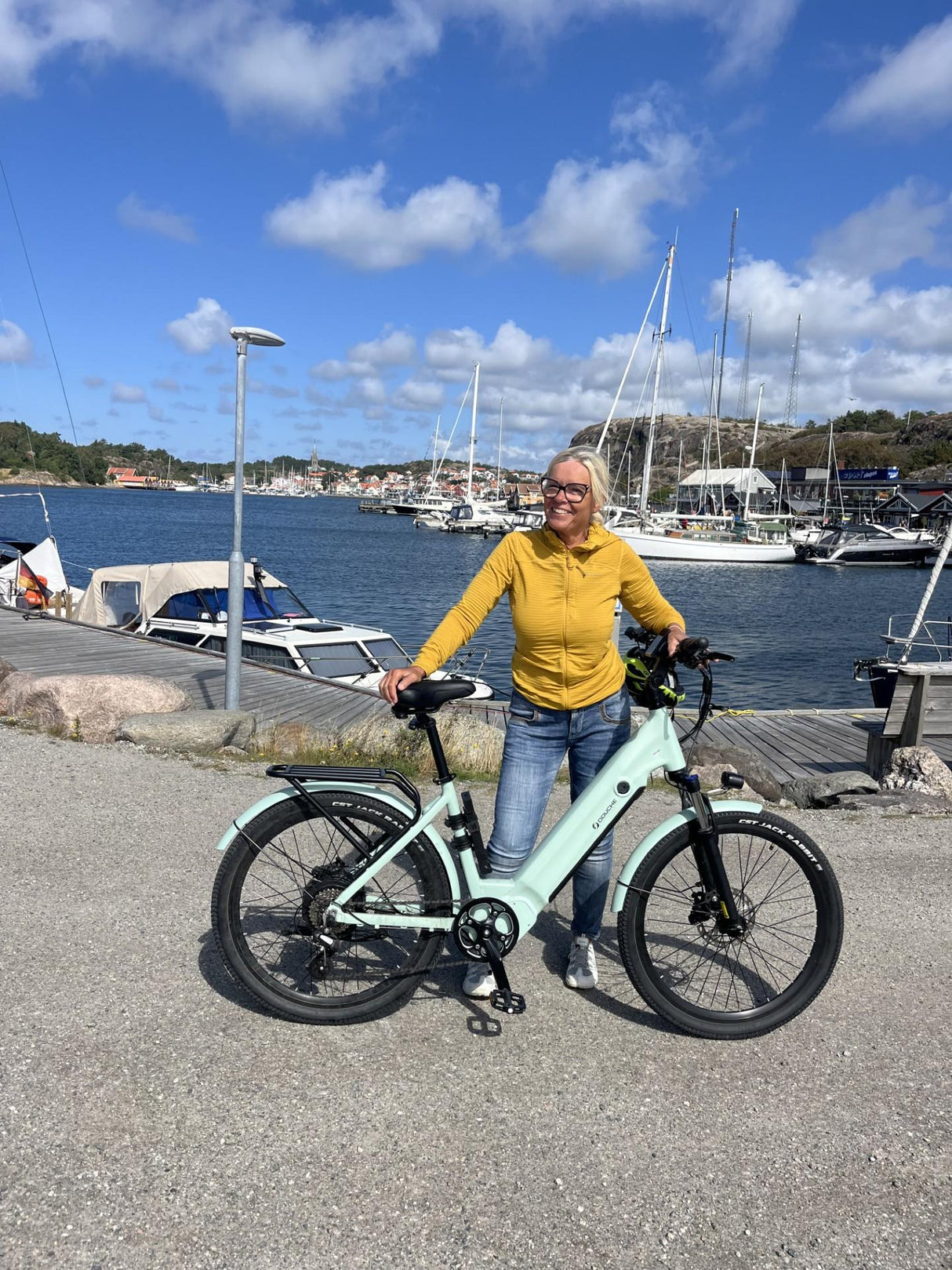 Elcykel DOUCHEBIKE 250W NIVO - 100km räckvidd