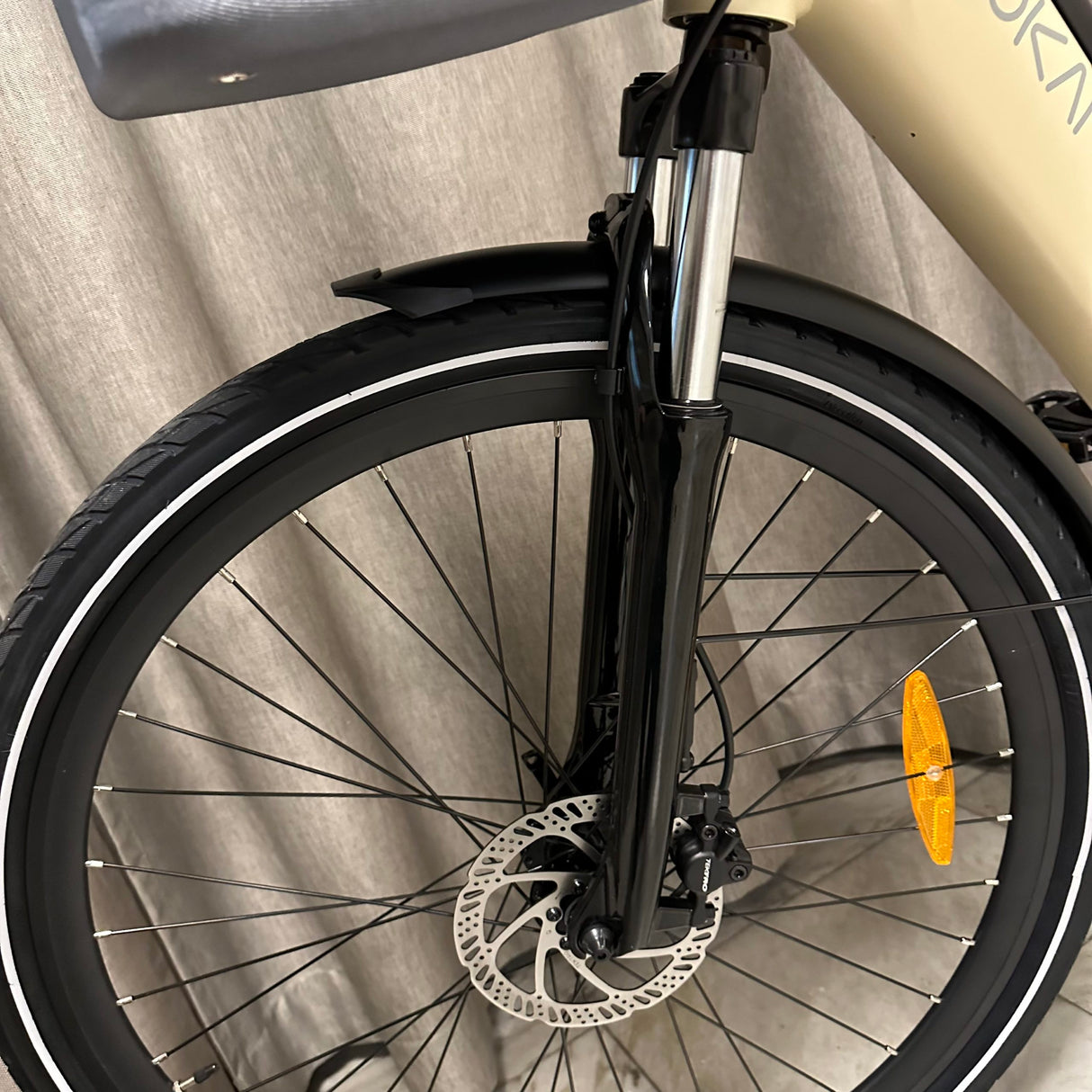 Elcykel OKAI 250W mittmotor - räckvidd 100 km+