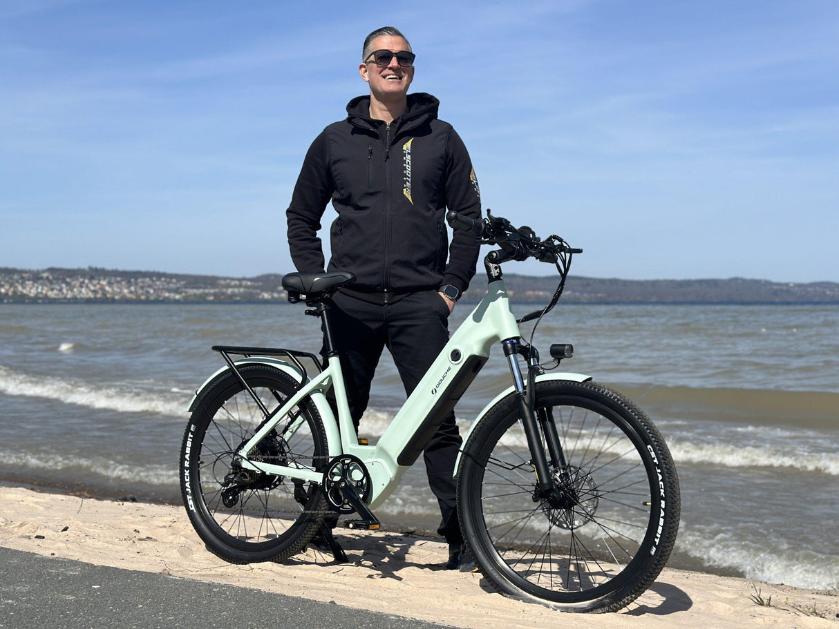 Elcykel DOUCHEBIKE 250W NIVO - 100km räckvidd