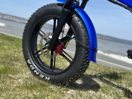 jhkvh scaled Vi presenterar Elcykel DOUCHEBIKE 1000W PLUS, en exceptionell kombination av kraft och finess för den moderna cyklisten. Påbörja en resa av effektivitet och stil med denna toppmoderna e-cykel. Elcykel DOUCHEBIKE 1000W PLUS - Hopfällbar - Räckvidd 100km